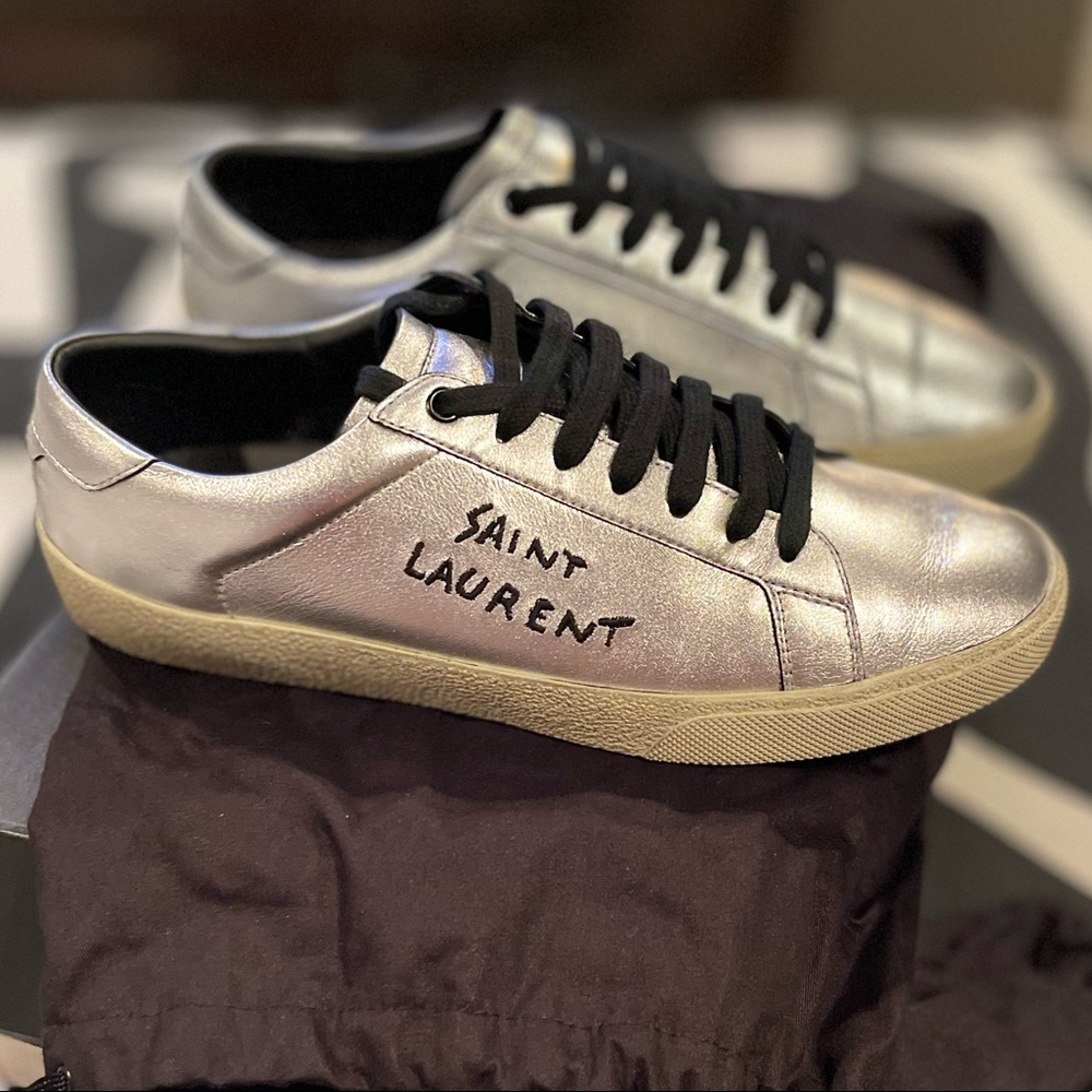 Saint Laurent silver sneaker like new Size Eu 41/US8-8.5